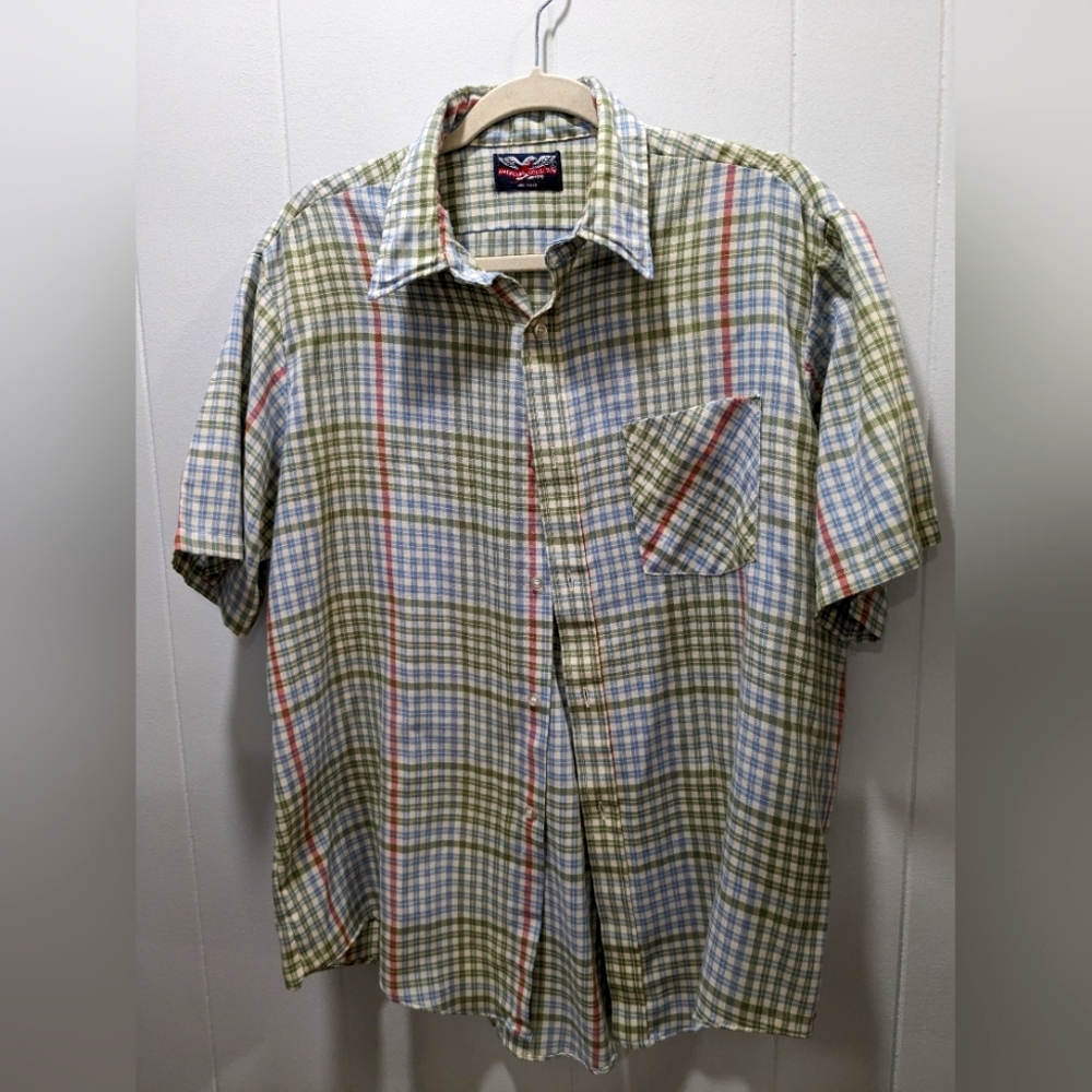 American collection men's casual shirt. Size L. Multi color small check.